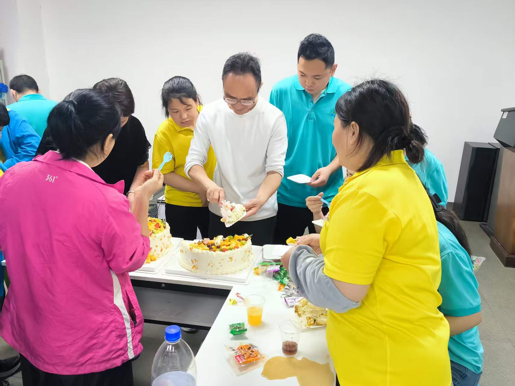 鑫晖源2026年2月员工集体生日会温情落幕